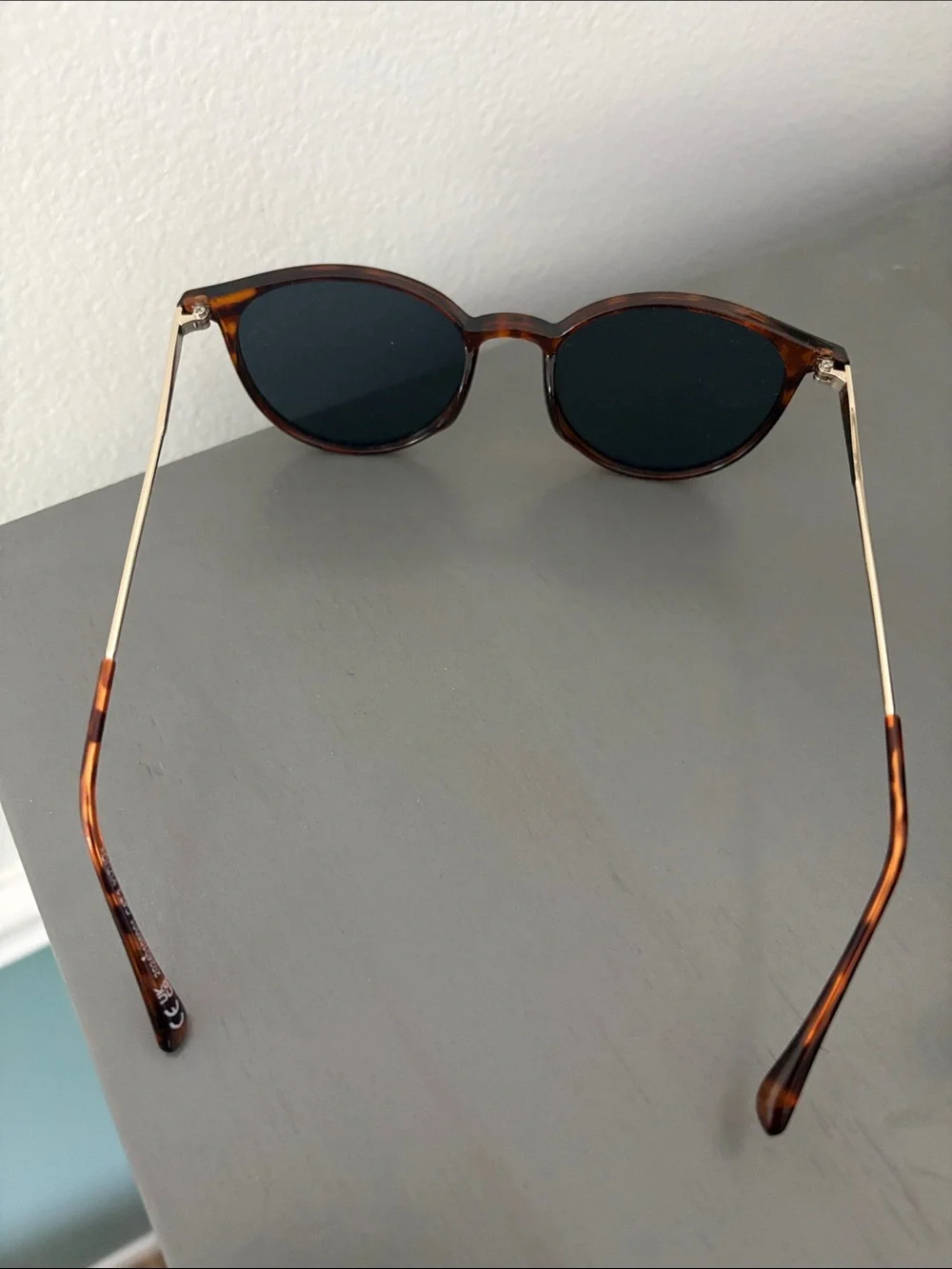 Round Tortoiseshell Sunglasses - Dark Lenses